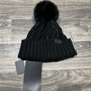 SOLD * NEW! DKNY Hat